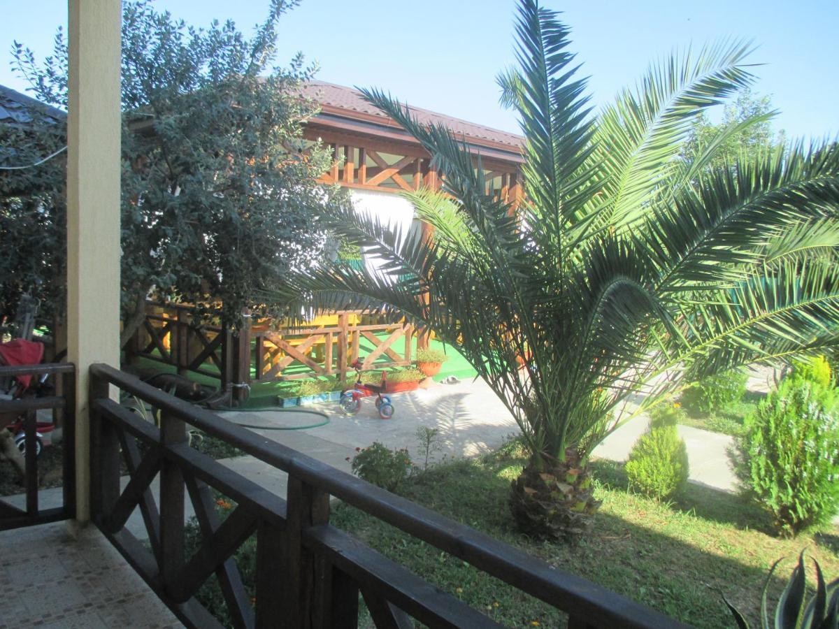 Guest House У Дедушки Самвела Alakhadze Exterior foto