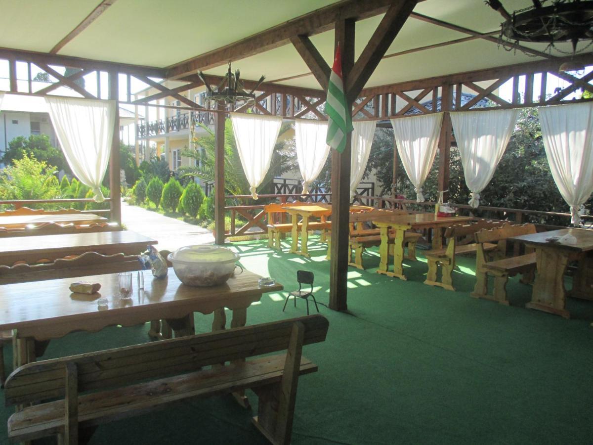 Guest House У Дедушки Самвела Alakhadze Exterior foto